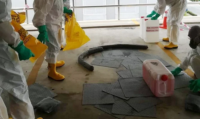 Eco-Friendly & Safe Spill Control Solutions